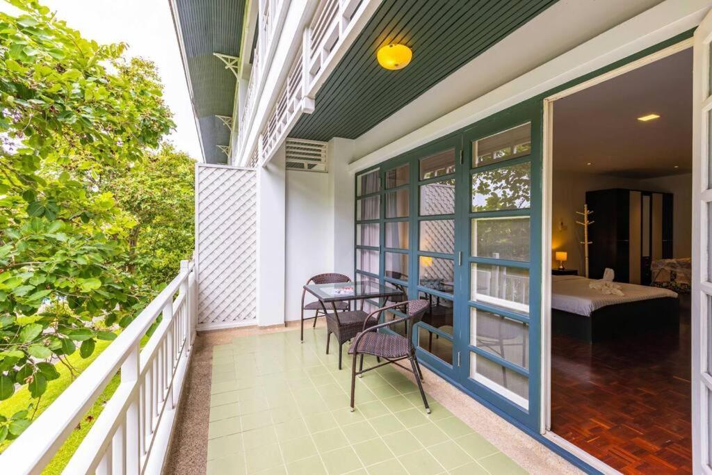 4 Bedroom Townhouse In Great Location! HHQ Eksteriør billede