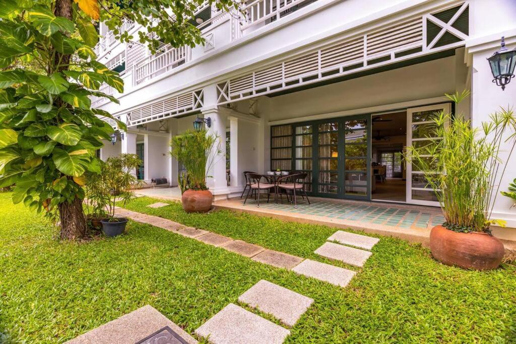 4 Bedroom Townhouse In Great Location! HHQ Eksteriør billede