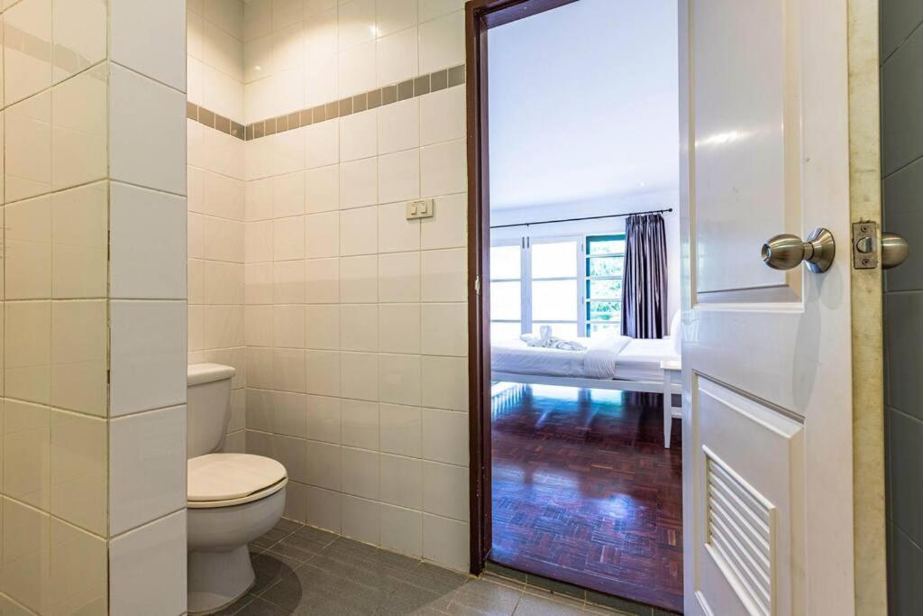 4 Bedroom Townhouse In Great Location! HHQ Eksteriør billede