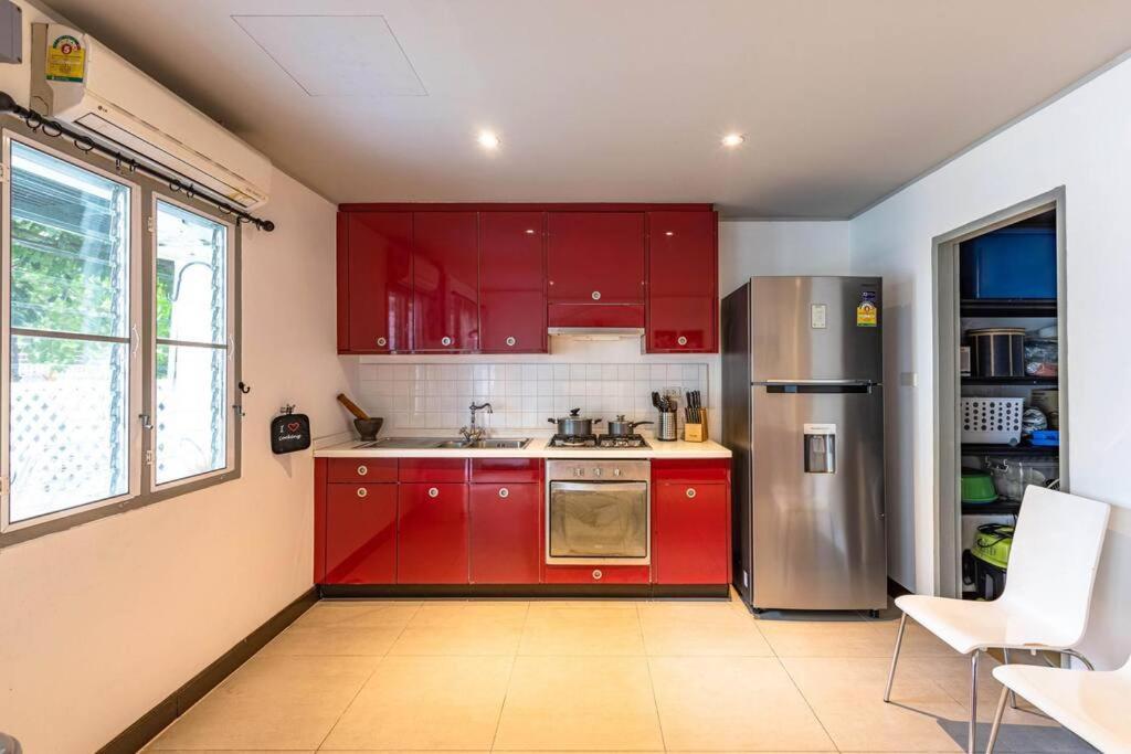 4 Bedroom Townhouse In Great Location! HHQ Eksteriør billede